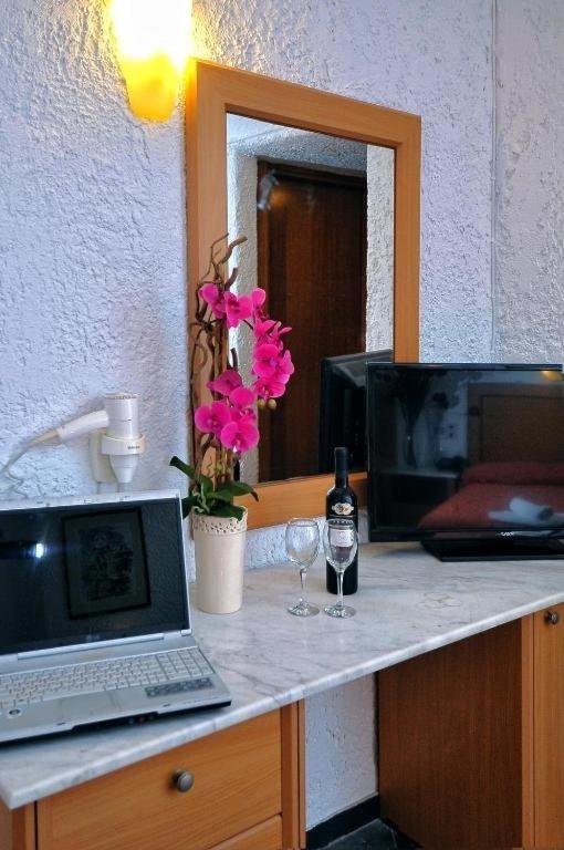 Ξενοδοχείο Καρτερός Εξωτερικό φωτογραφία
